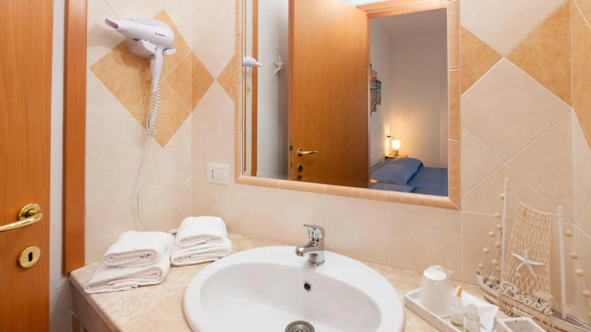 Apartment Quiet Home Pula Italy